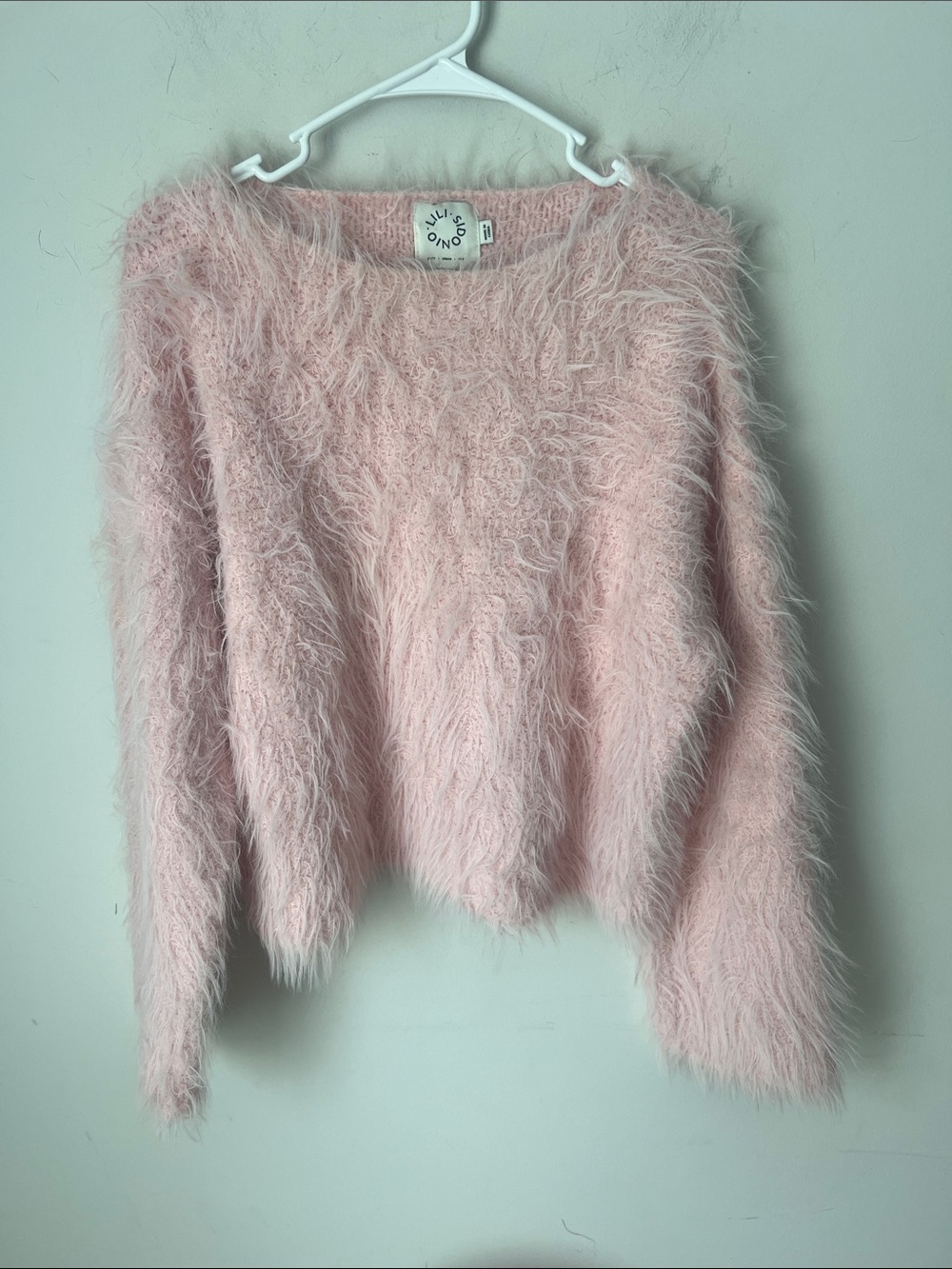 Lili Sidonio women’s fuzzy “eyelash knit” sweater blush pink color, sz Med ♟️